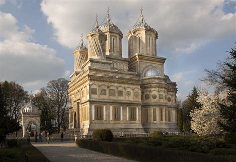 de vizitat in curtea de arges|Top 17 Obiective Turistice în Curtea de Argeș